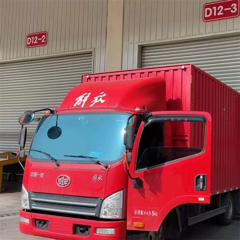 荔湾区阿拉尔市物流专线：大件快运与进仓出口的高效之旅