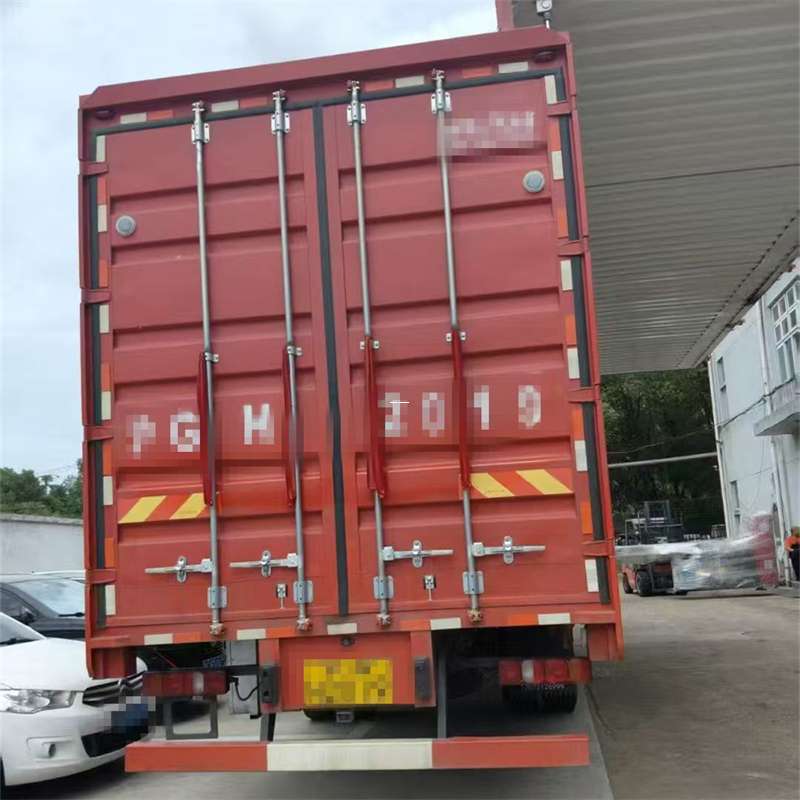荔湾区洛浦县进仓物流：专线直达的多元货运探索